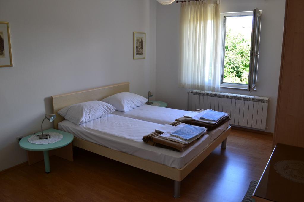 Apartments Monfiorenzo โรวีน ภายนอก รูปภาพ